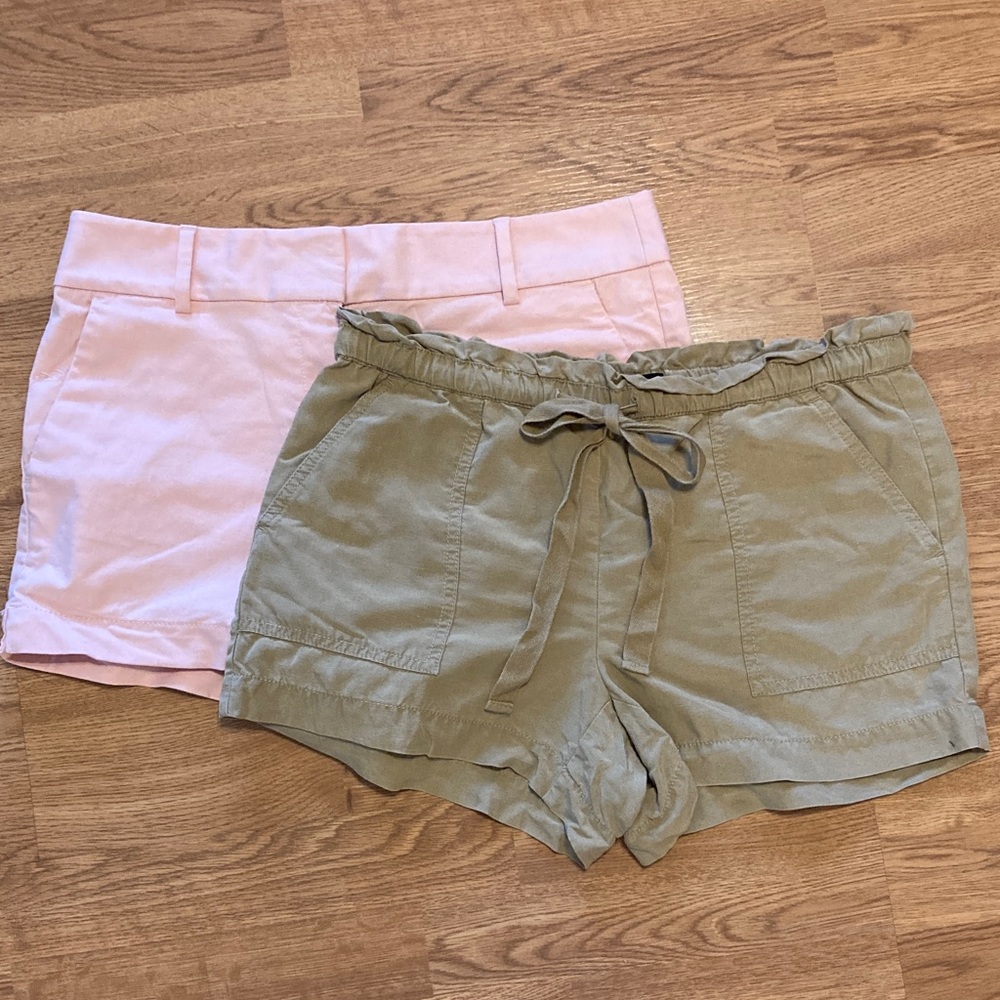 LOFT Riviera Short (size 6) & Tan Pull on (size S) Bundle